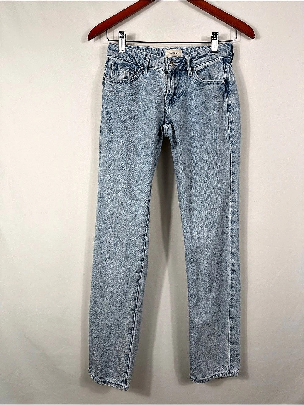 PacSun Low Rise Straight Jeans in Blue. Womens Waist Size 23. 30 inch inseam